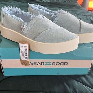 Toms Sky Blue Frayed Slip-Ons Brand New Never Worn